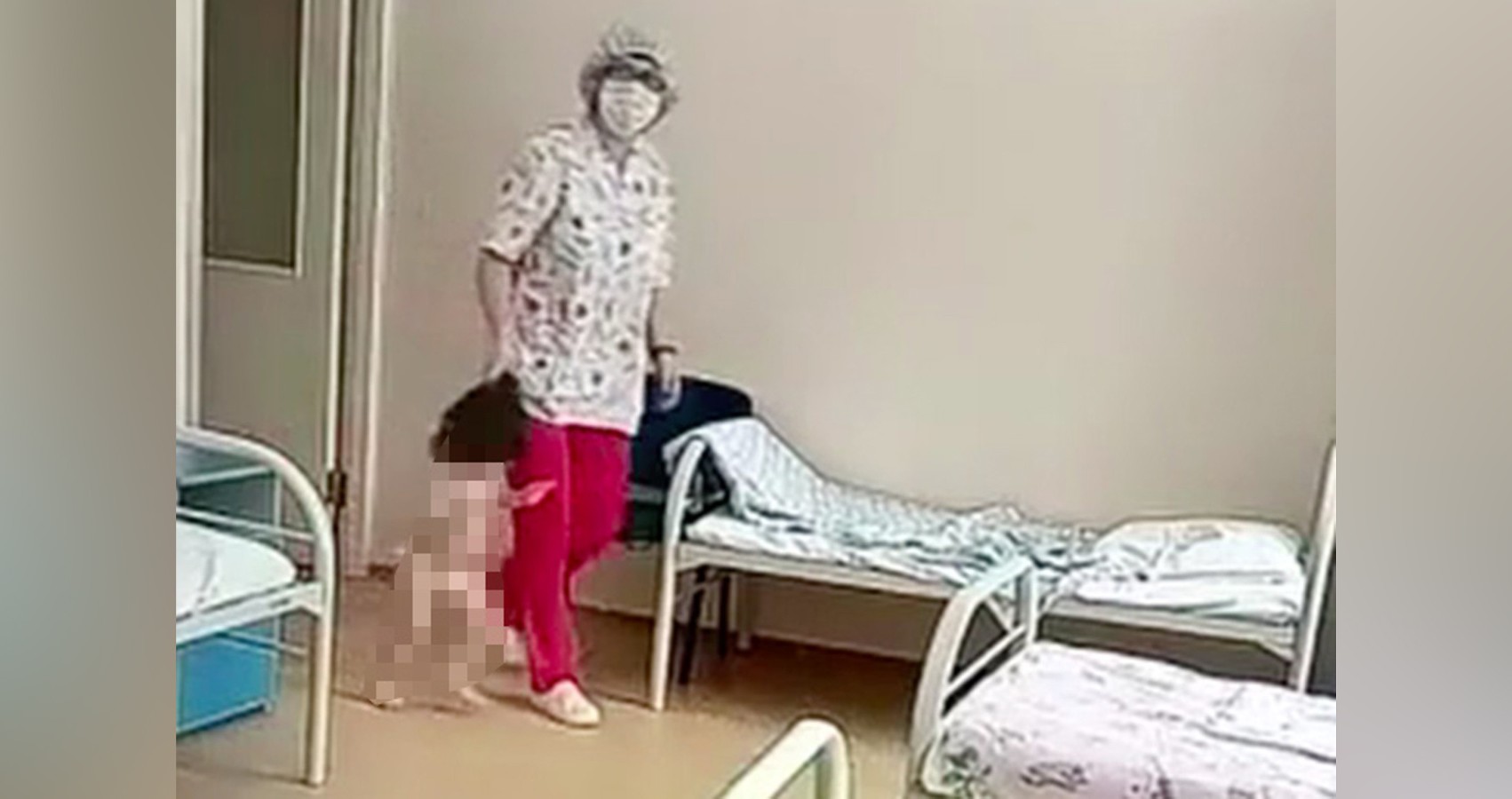 Я знаю, что с ребенком жестоко обращаются, как лучше поступить?