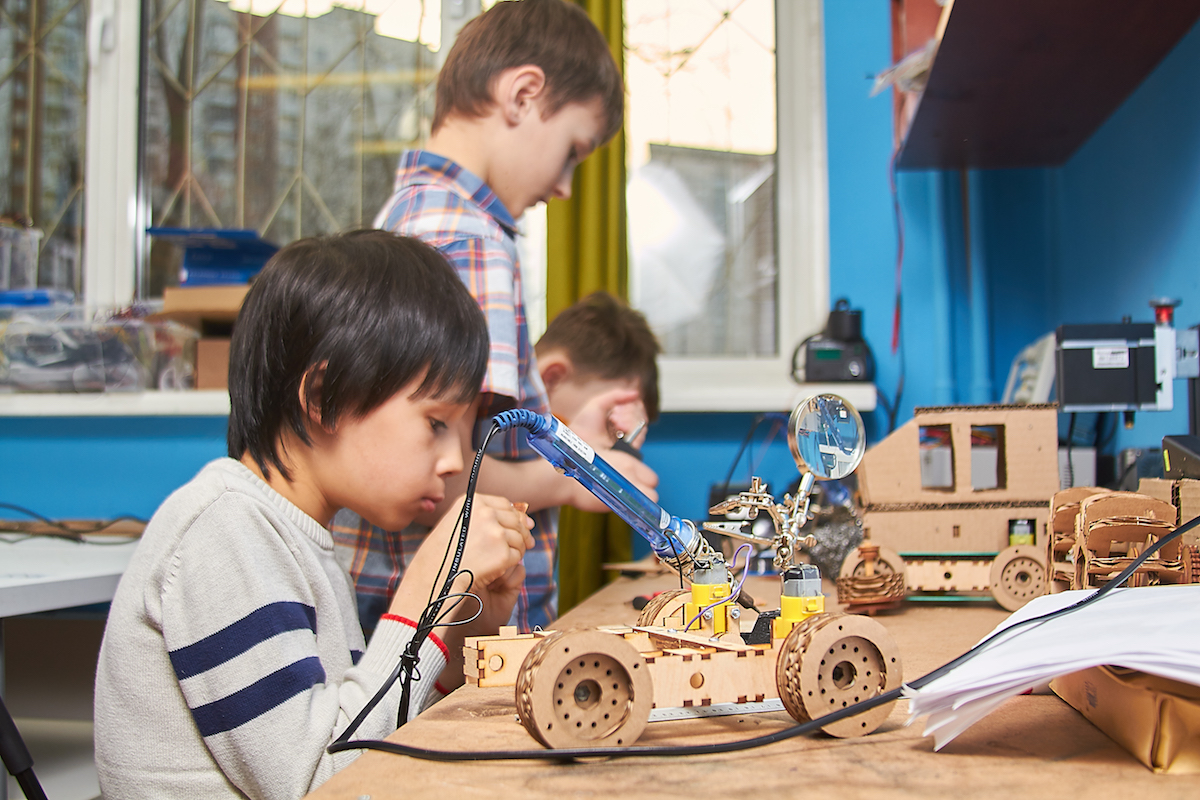 Самый изобретательный. Дети изобретатели. Робототехника для детей. Техническое моделирование для детей. Юный изобретатель.