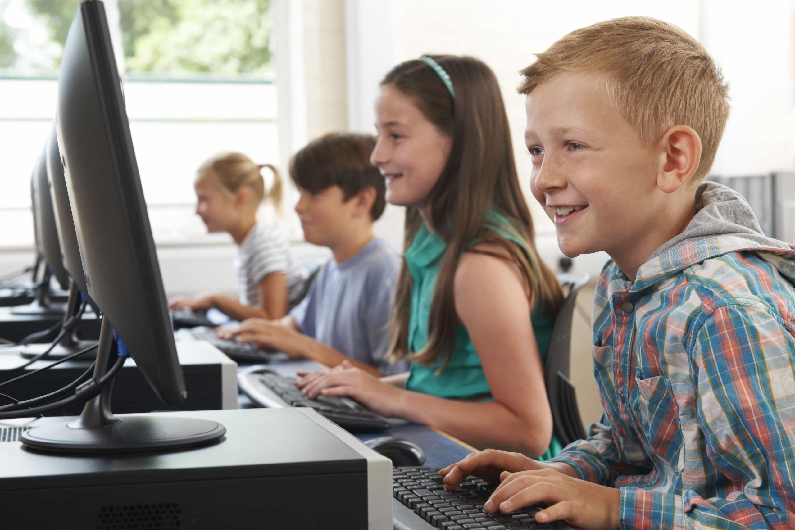 Топ-20 онлайн-школ для дистанционного обучения детей в россии 🎓💪
